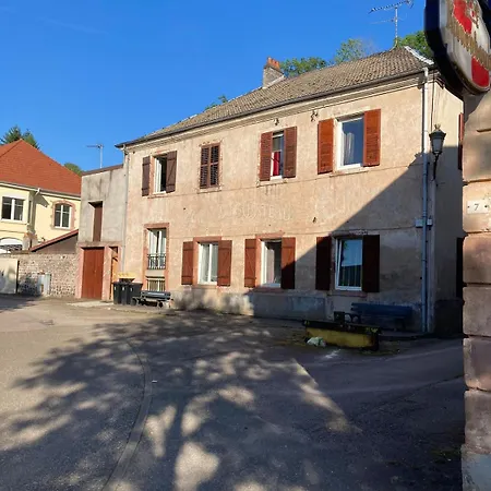 Cocon Velo & Rando Au Coeur Des Vosges, Vue Chateau *